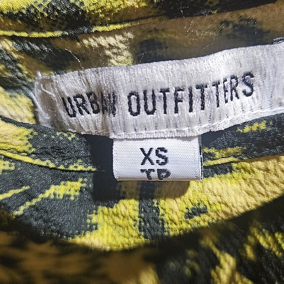 Worn once black and yellow dress - Picture 3 of 3